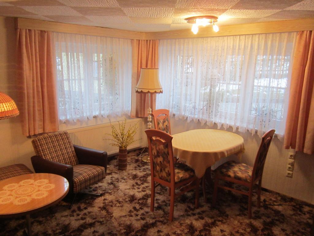 Haus Am Bach Arnsfeld Apartment Phòng bức ảnh